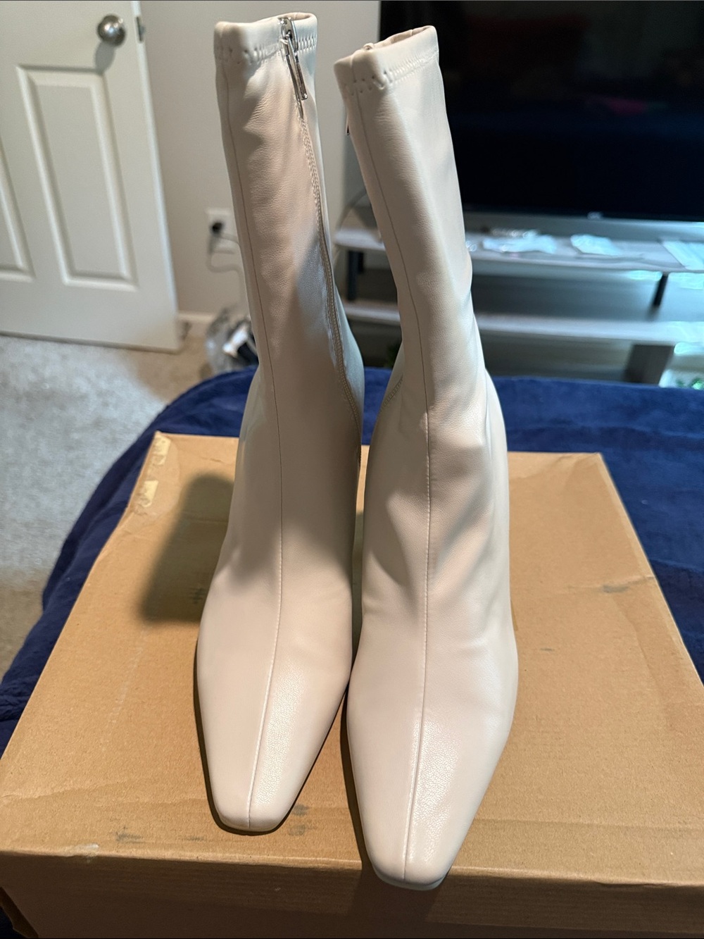 Cream (bone color)Women's Mid-Calf Square-Toe Stretch Boot
